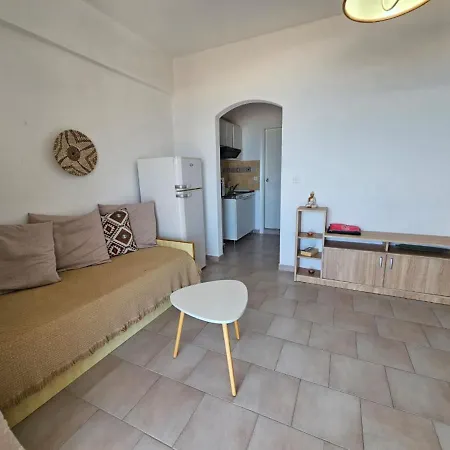 Corfu Menigos 150 * Γλυφάδα